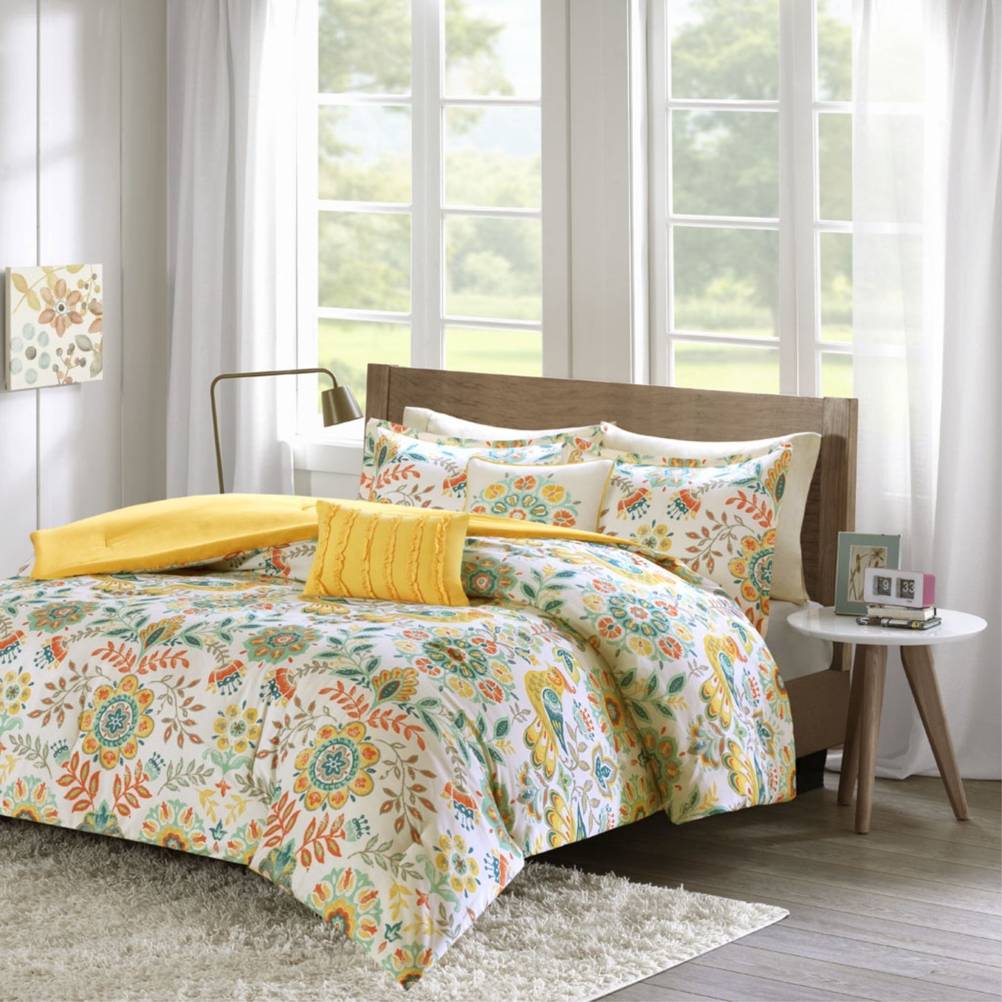 CasaFoyer Comforter Set - Boho-Inspired Floral Medallion and Bird Print - Soft White Microfiber - Includes 2 Shams and 2 Decorative Pillows - Antimicrobial Treatment - Warm and Bright Bedroom Ambiance