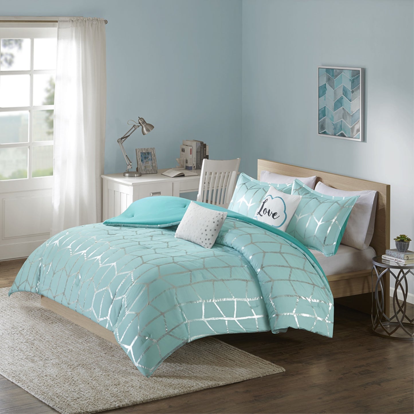 CasaFoyer CasaFoyer's Captivating Aqua and Silver Geometric Comforter Set with Matching Shams and Decorative Pillows - Ultra-Soft Microfiber, Antimicrobial Treatment - Twin/TwinXL Size - Wrinkle-Free Packaging