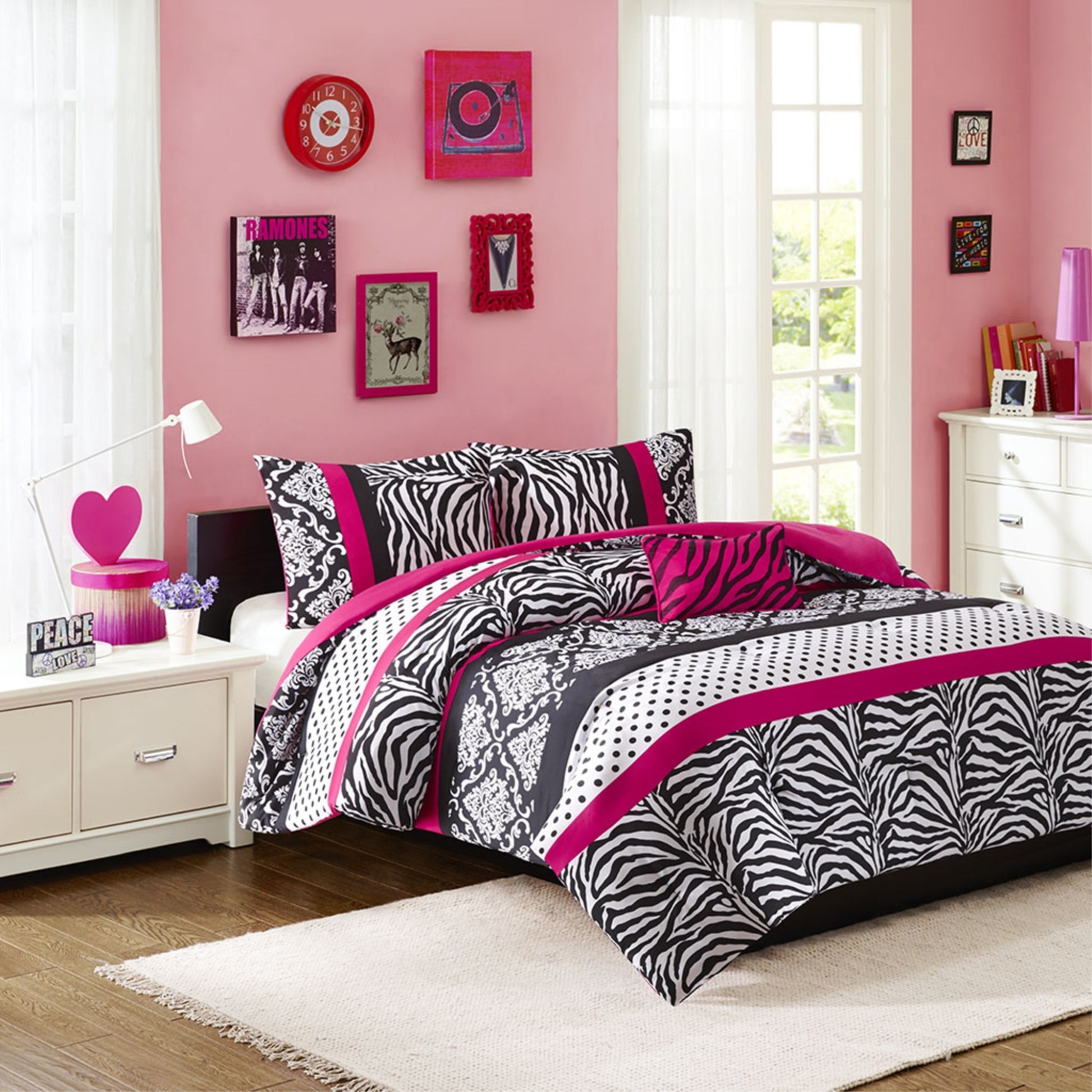 CasaFoyer Vibrant and Energetic Damask Comforter Set with Zebra Prints - Black, White, and Pink - Twin/TwinXL Size - Includes 2 Shams and Decorative Pillow - Antimicrobial Treatment - Wrinkle-Free Packaging