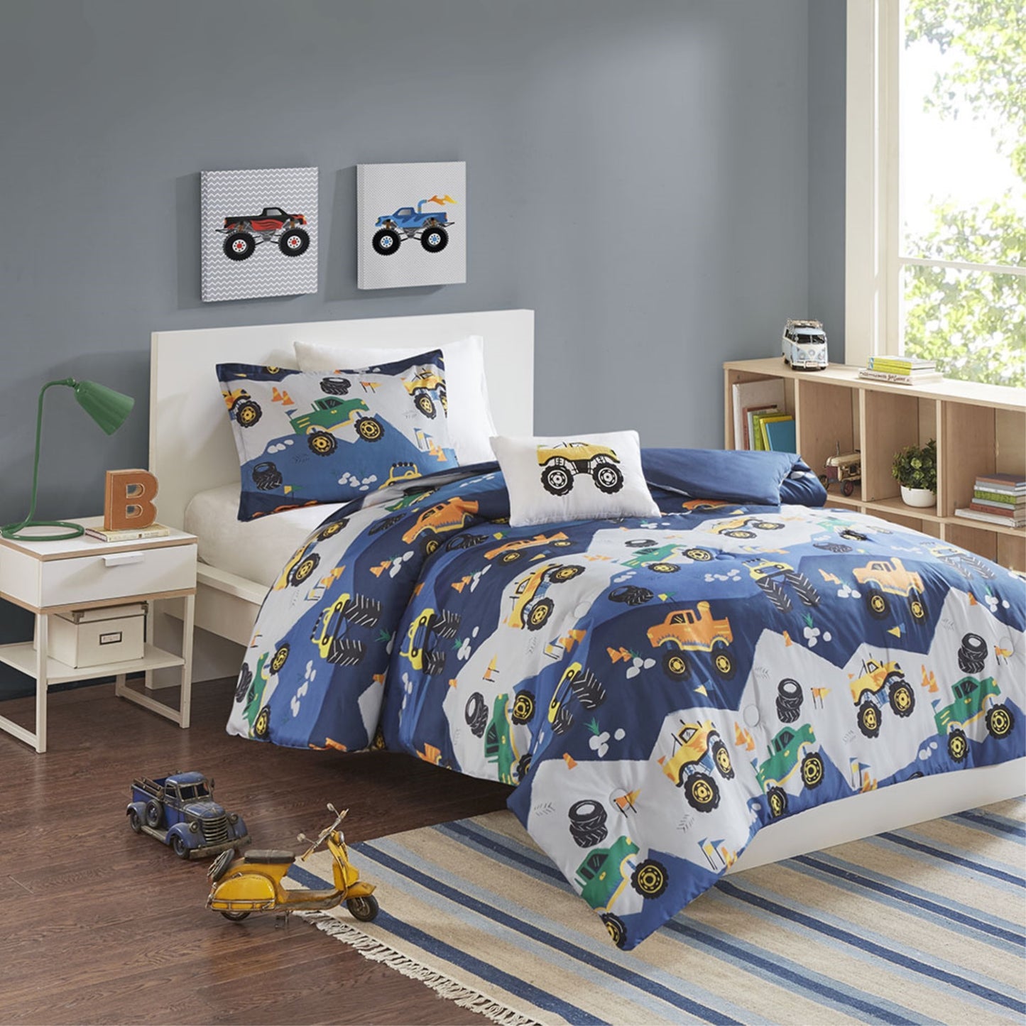 CasaFoyer Printed Monster Truck Comforter Set - Blue/Grey - Ultra-Soft - Machine Washable - Antimicrobial - Includes Shams and Decorative Pillow - Cozy and Stylish - Perfect for Kids' Bedroom